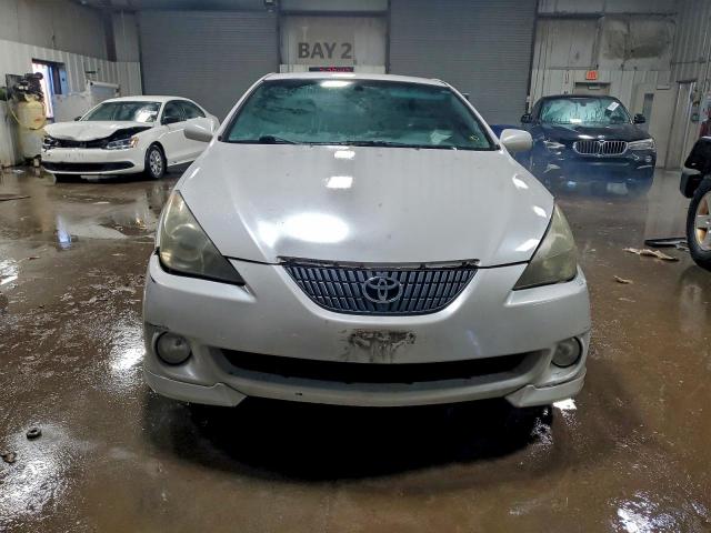 Toyota Camry Se Image 2