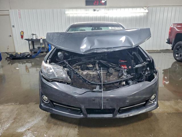 Toyota Camry Base Image 5