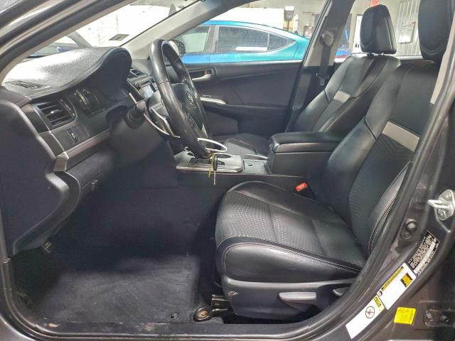Toyota Camry Base Image 8