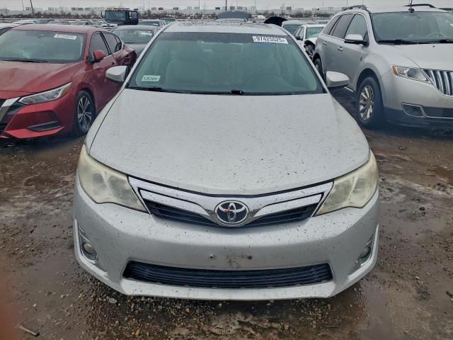 Toyota Camry L Image 4