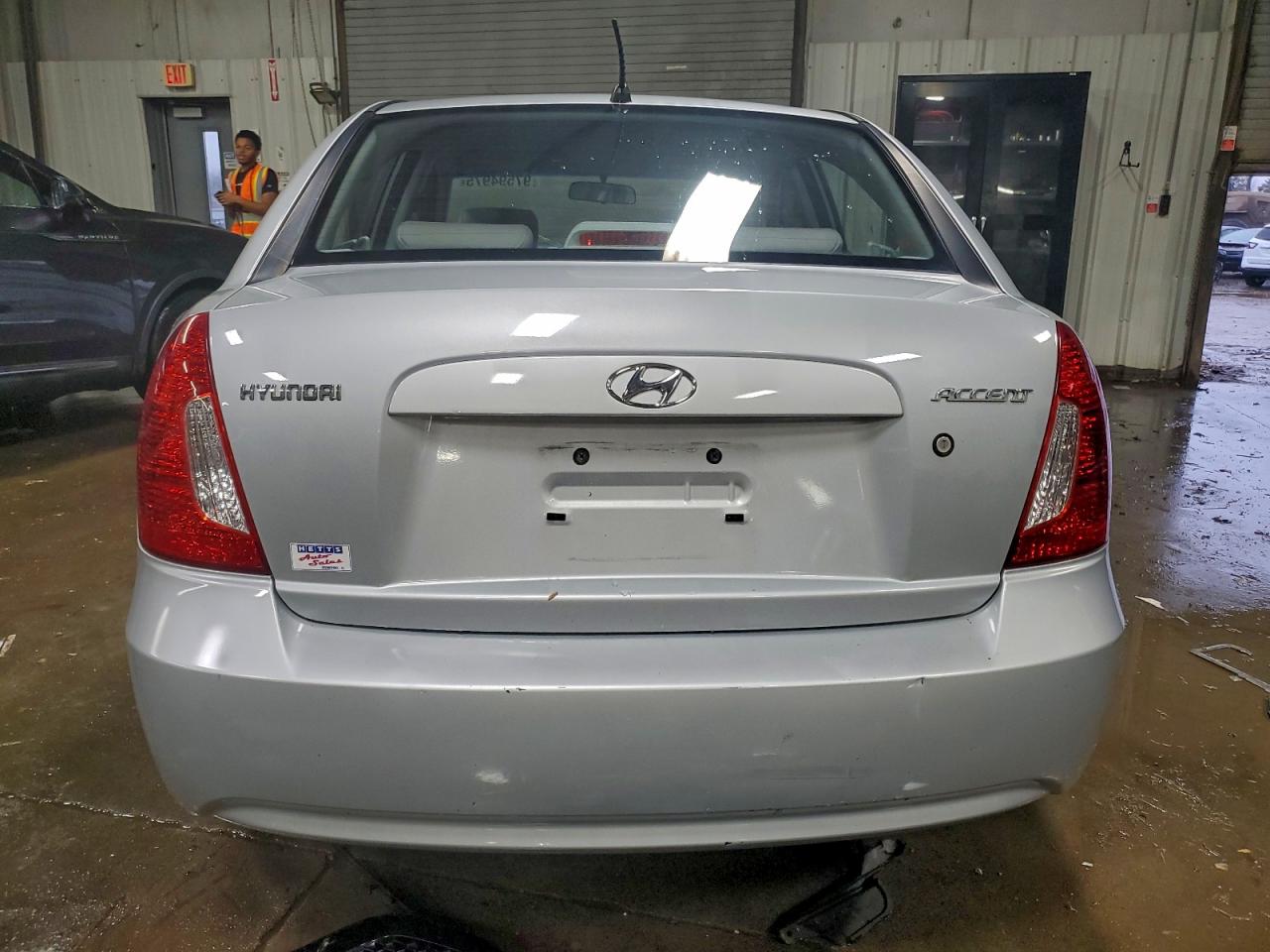 Hyundai ACCENT Gls Image 3