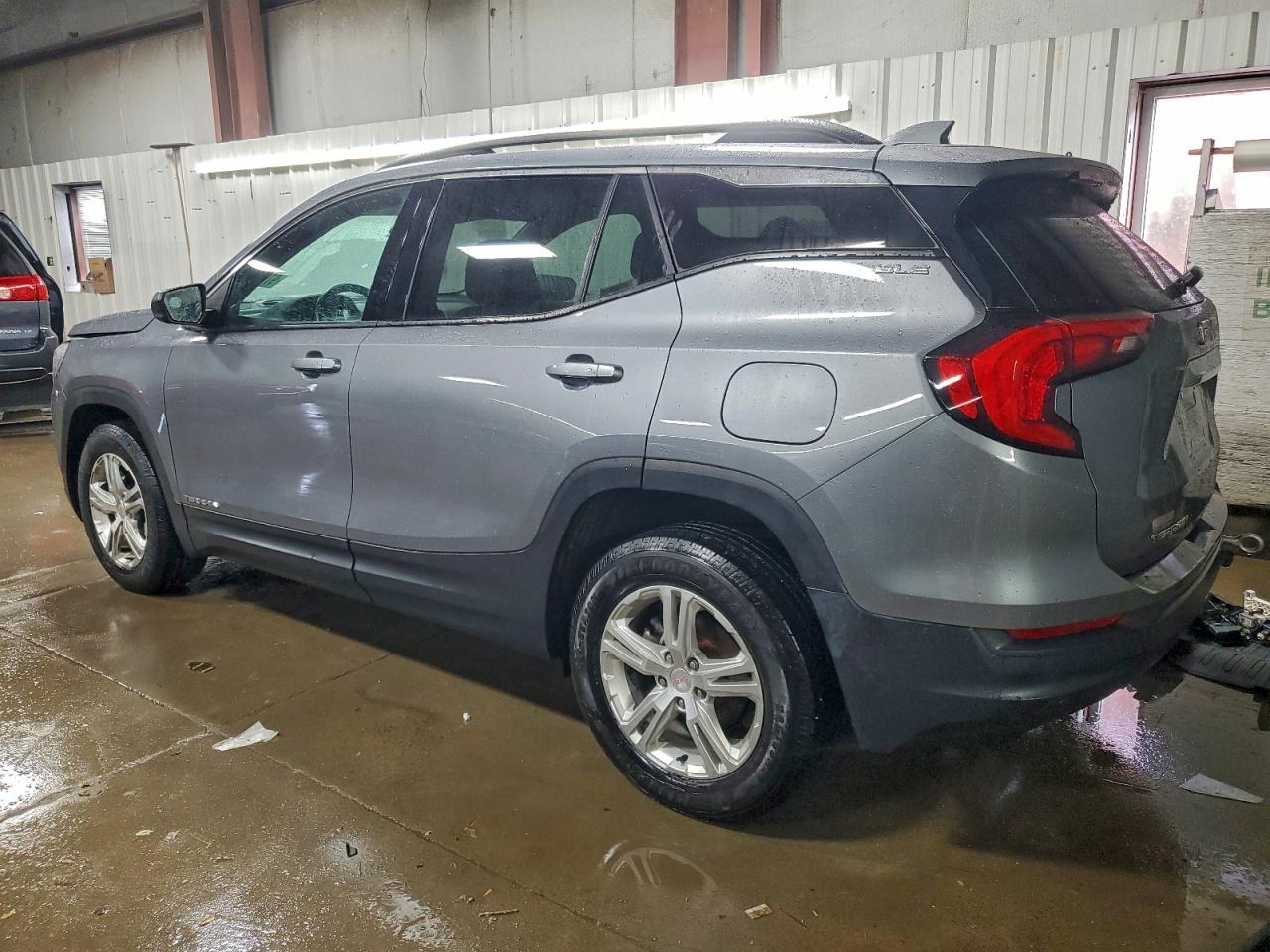 GMC Terrain Sle Image 3