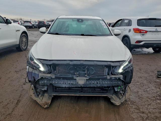 Nissan Altima Sl Image 2