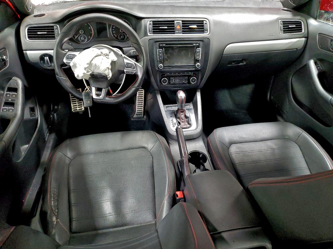 Volkswagen Jetta Gli Image 12
