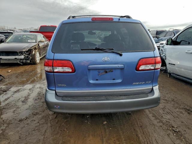 Toyota Sienna Le Image 7