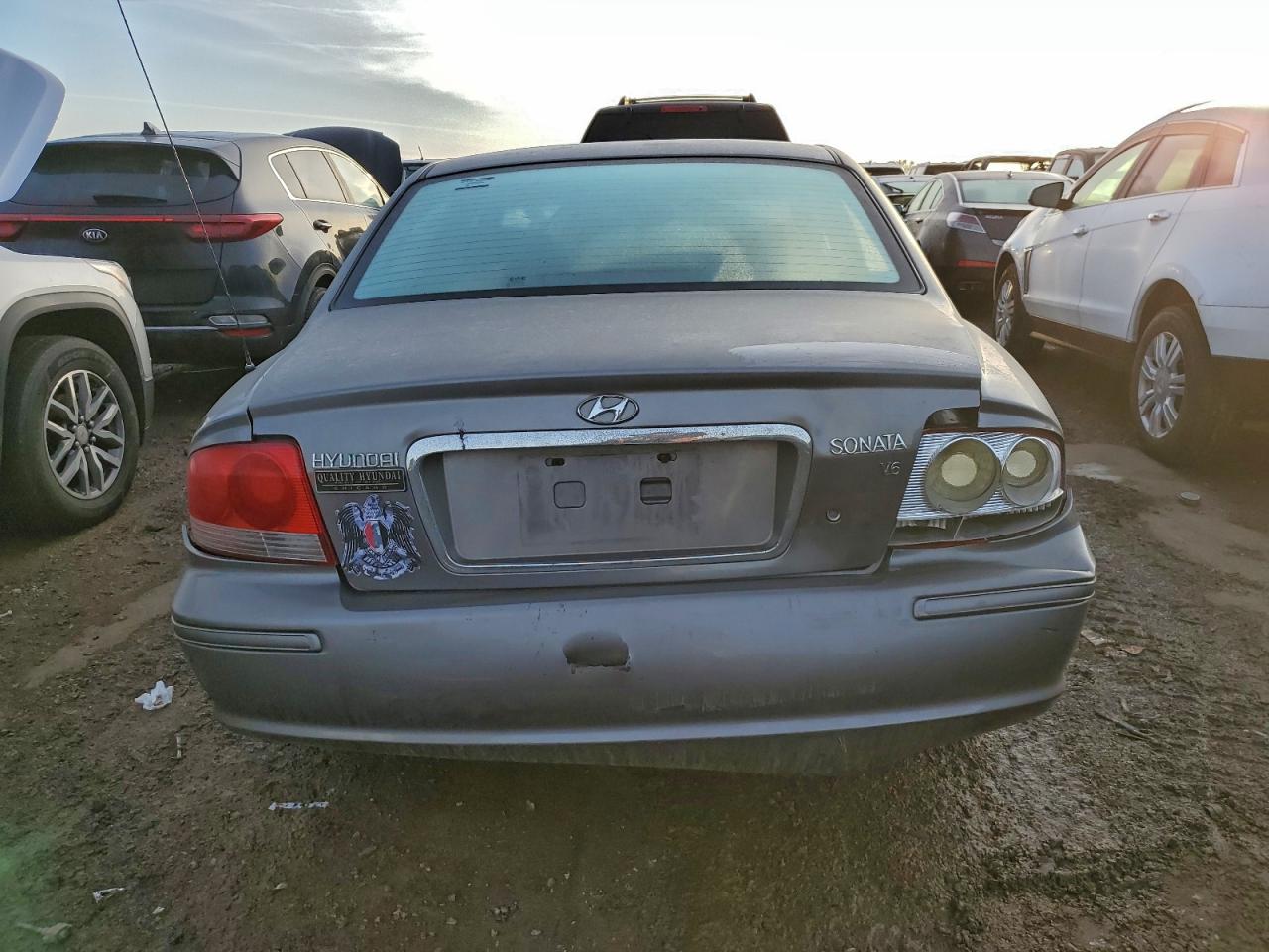 Hyundai SONATA Gl Image 3