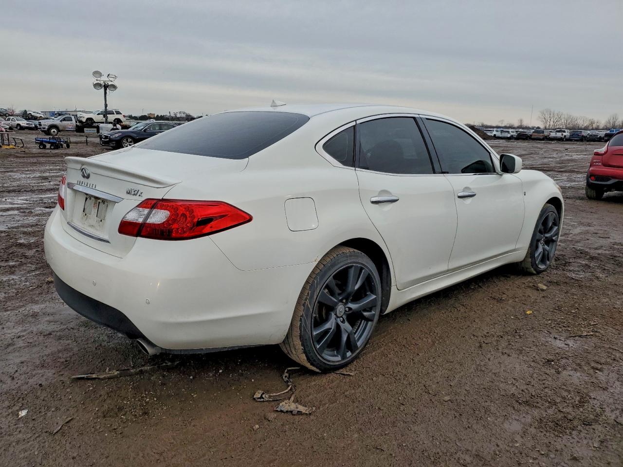 INFINITI M37 X Image 2