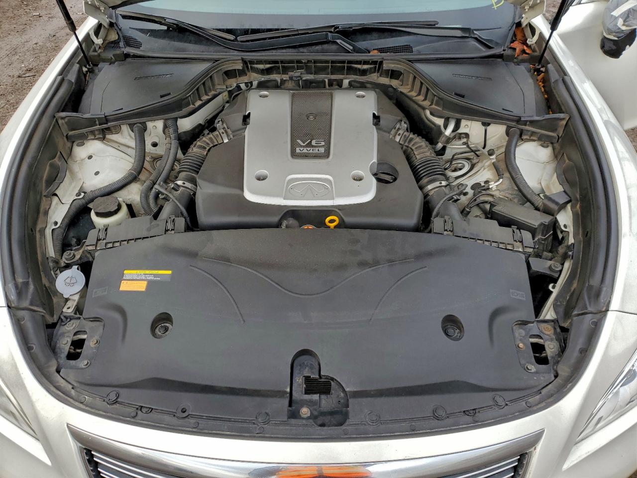 INFINITI M37 X Image 12