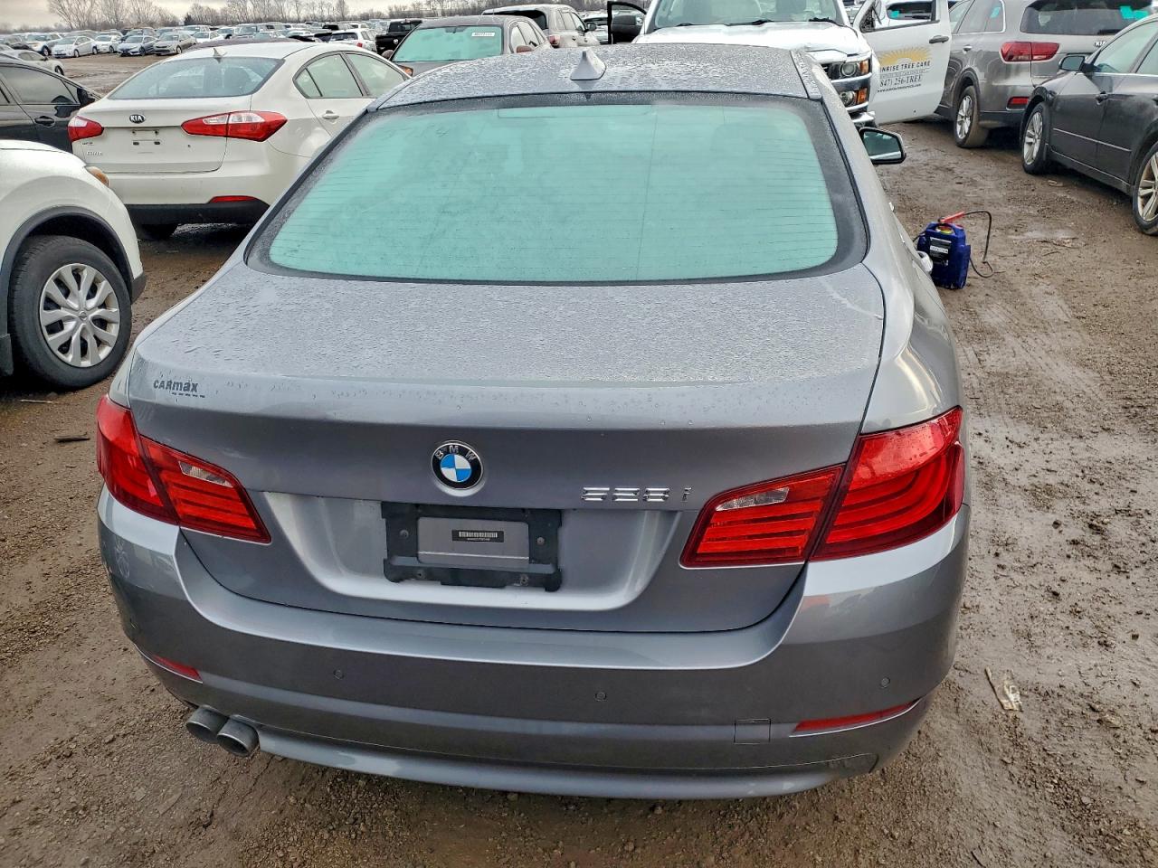 BMW 5 Series I Image 3