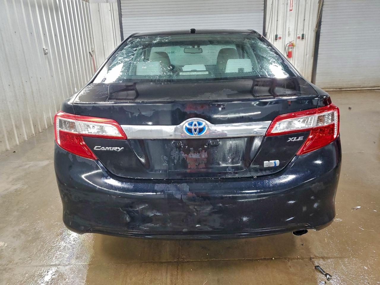 Toyota Camry Hybrid Image 11