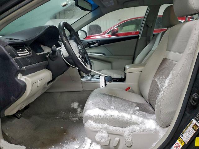 Toyota Camry Hybrid Image 2