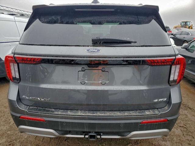 Ford Explorer Platinum Image 4
