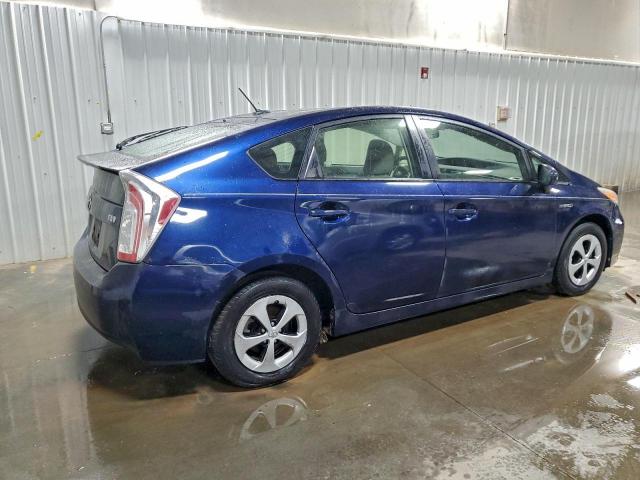 Toyota Prius Image 11