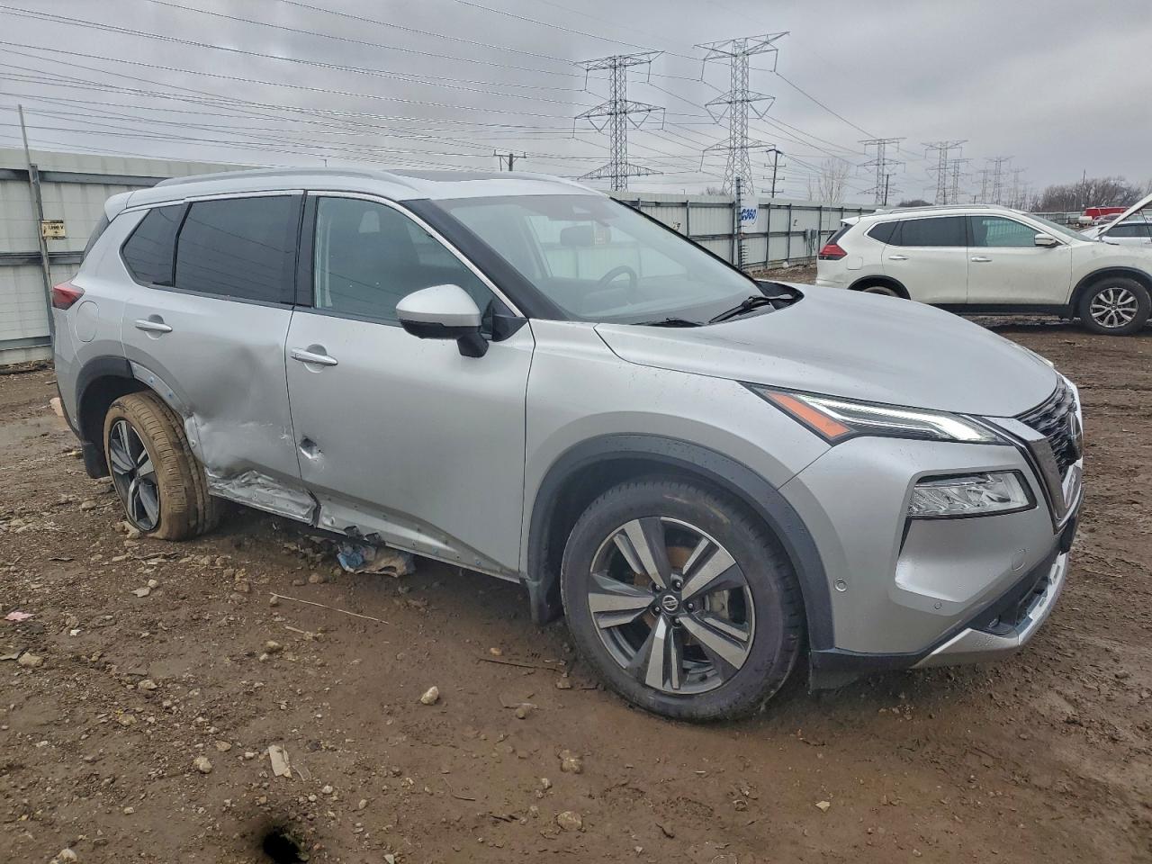 Nissan Rogue Platinum Image 6