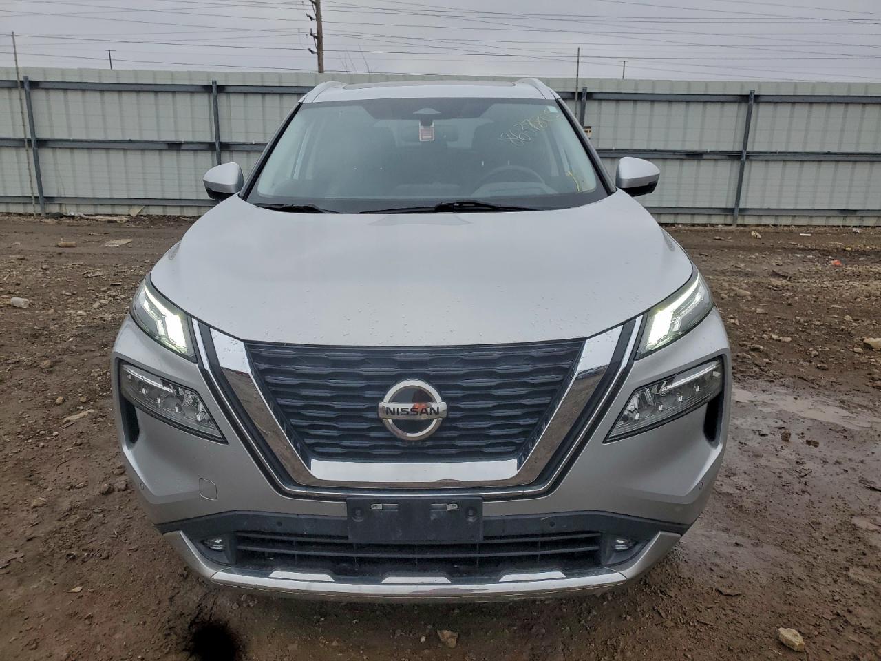 Nissan Rogue Platinum Image 8