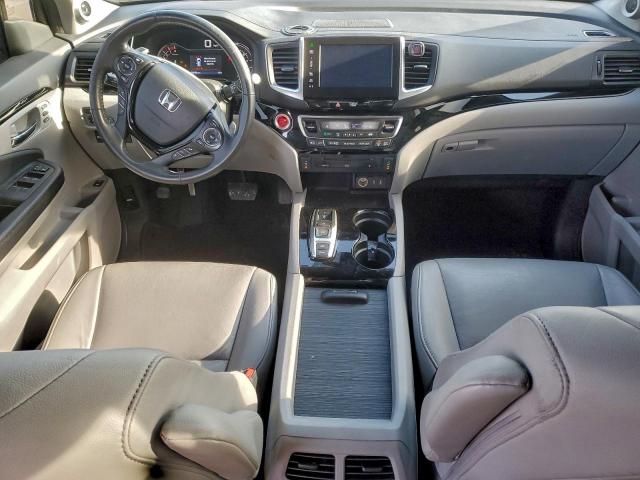 Honda Pilot Touring Image 5