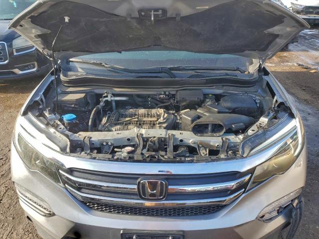 Honda Pilot Touring Image 9