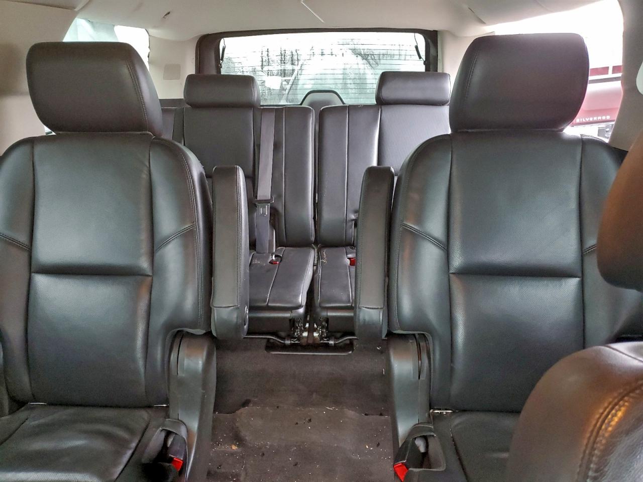 Chevrolet Suburban K1500 Ltz Image 6