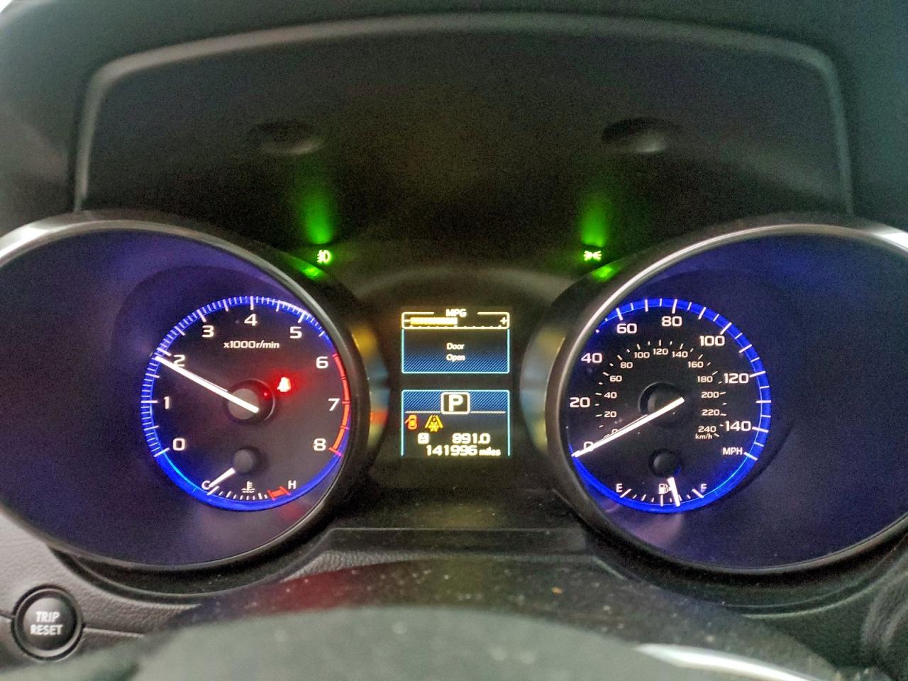 Subaru Legacy 2.5i Limited Image 3