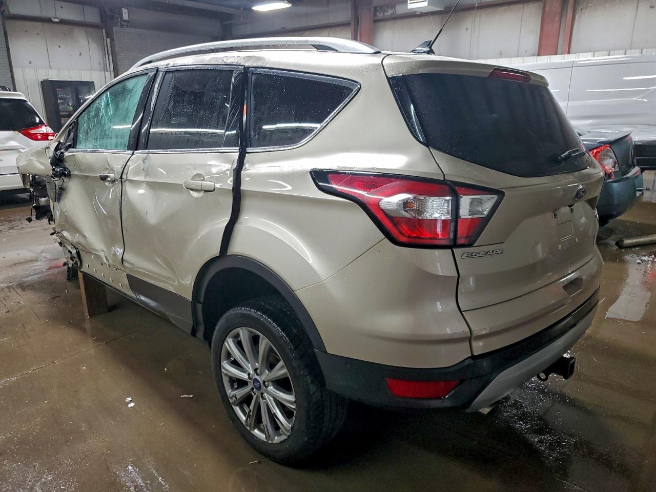 Ford Escape Titanium Image 6