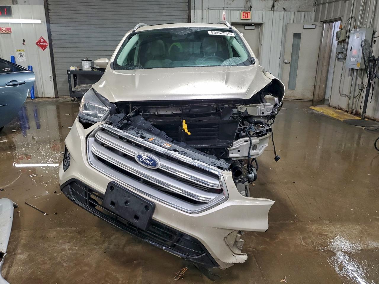 Ford Escape Titanium Image 11