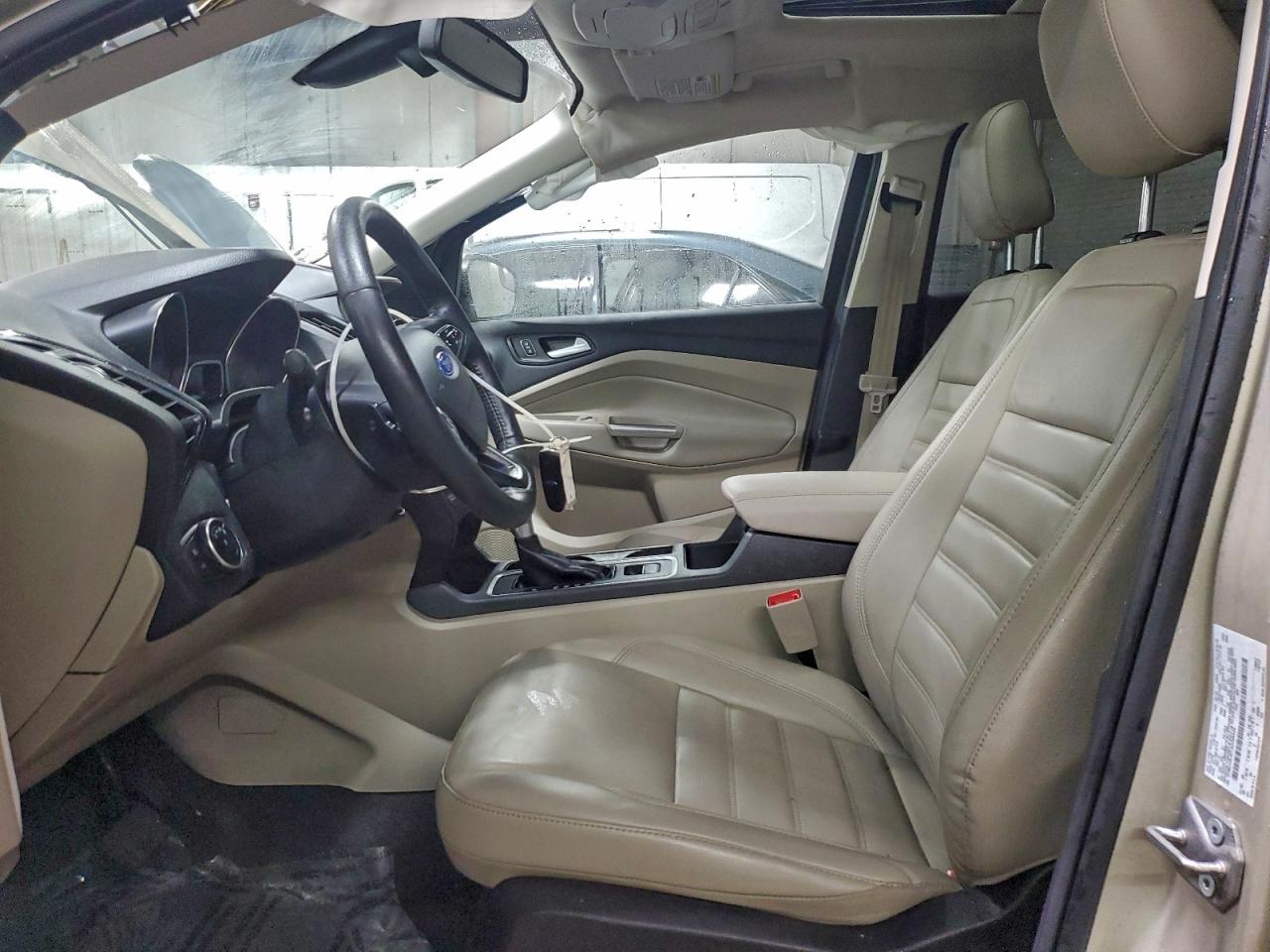 Ford Escape Titanium Image 8