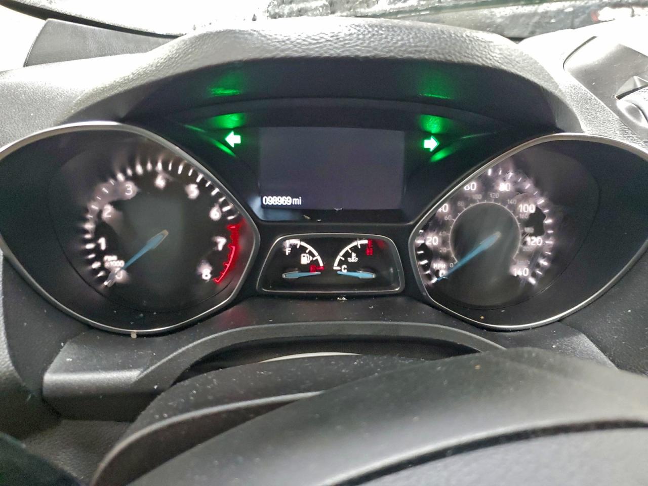 Ford Escape Titanium Image 10