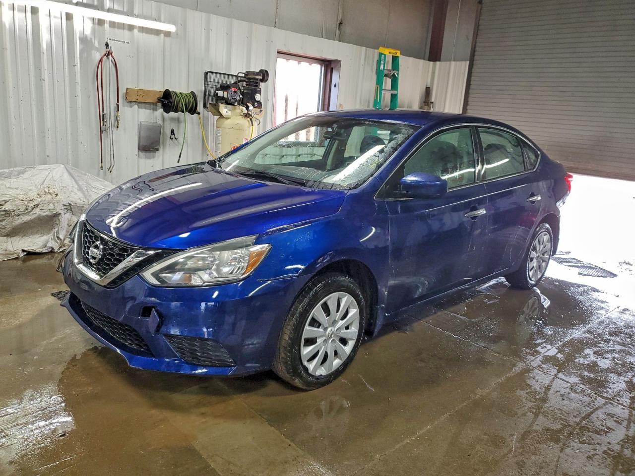 Nissan Sentra S Image 1