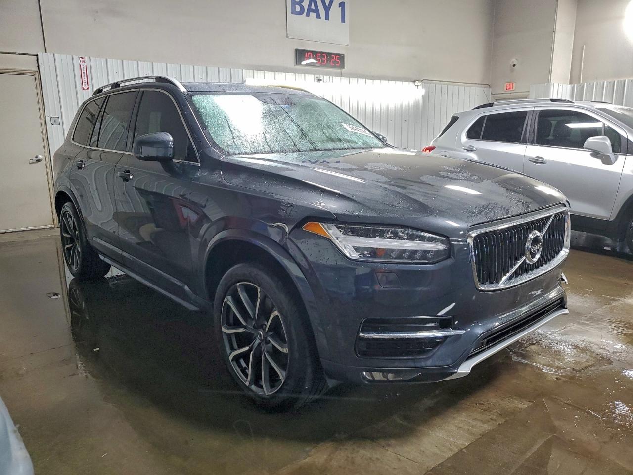 Volvo XC90 T6 Image 4