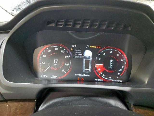 Volvo XC90 T6 Image 10