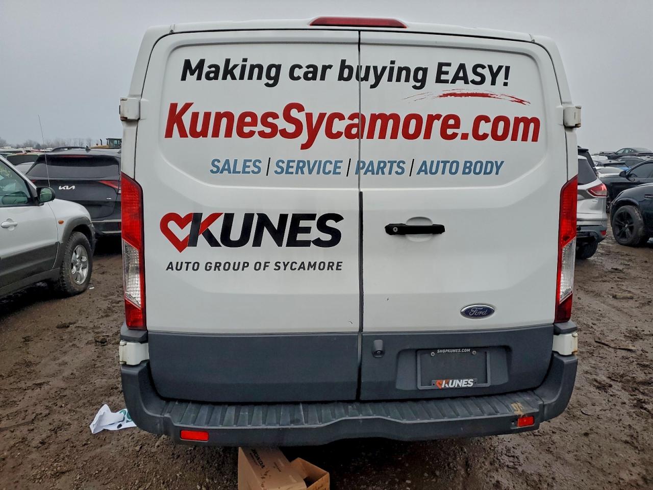 Ford Transit T-150 Image 10