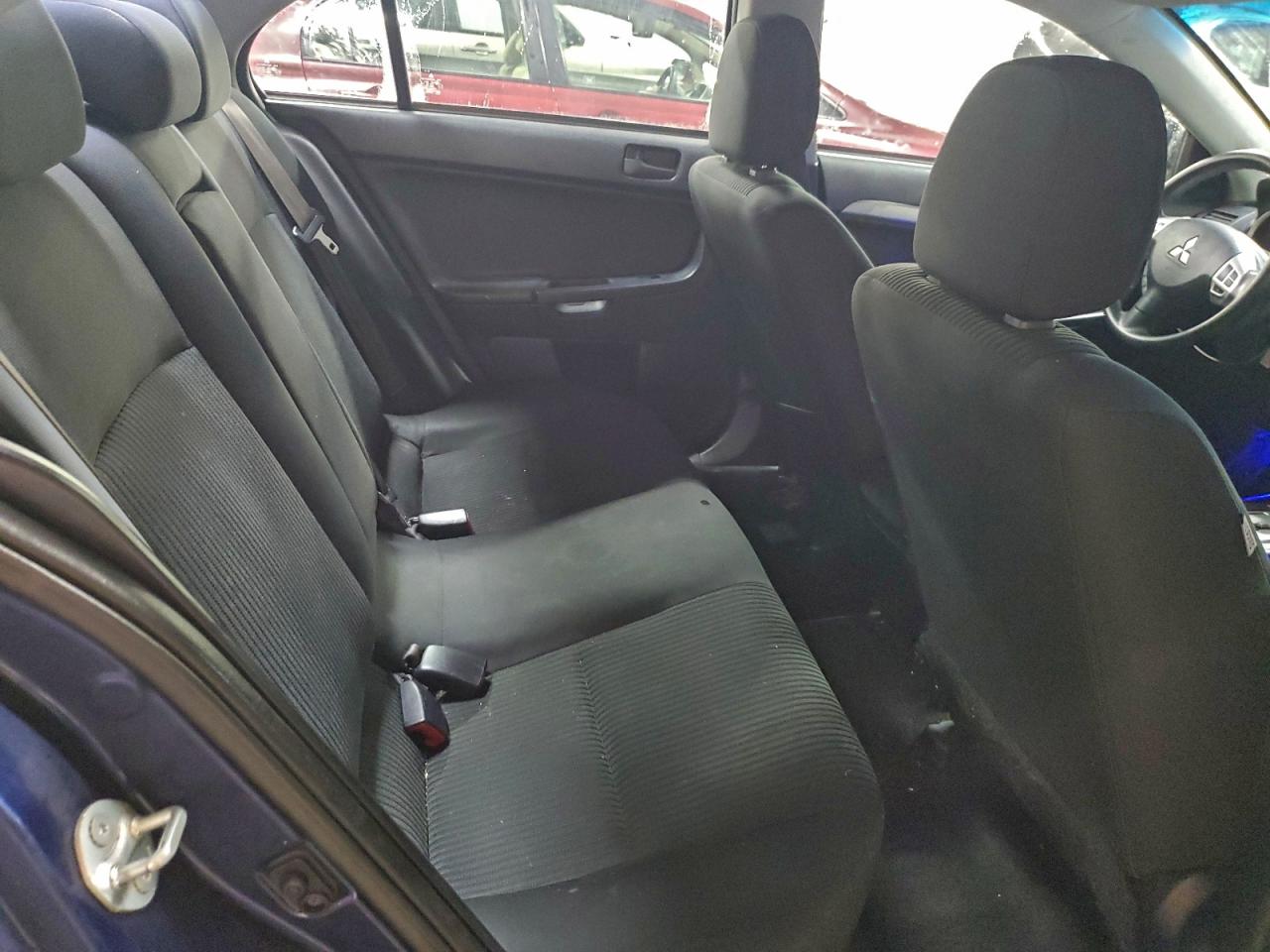 Mitsubishi Lancer Se Image 7