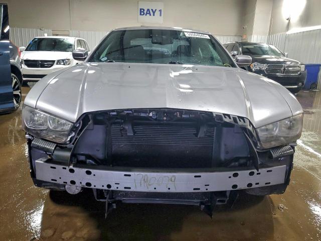 Dodge Charger Se Image 10