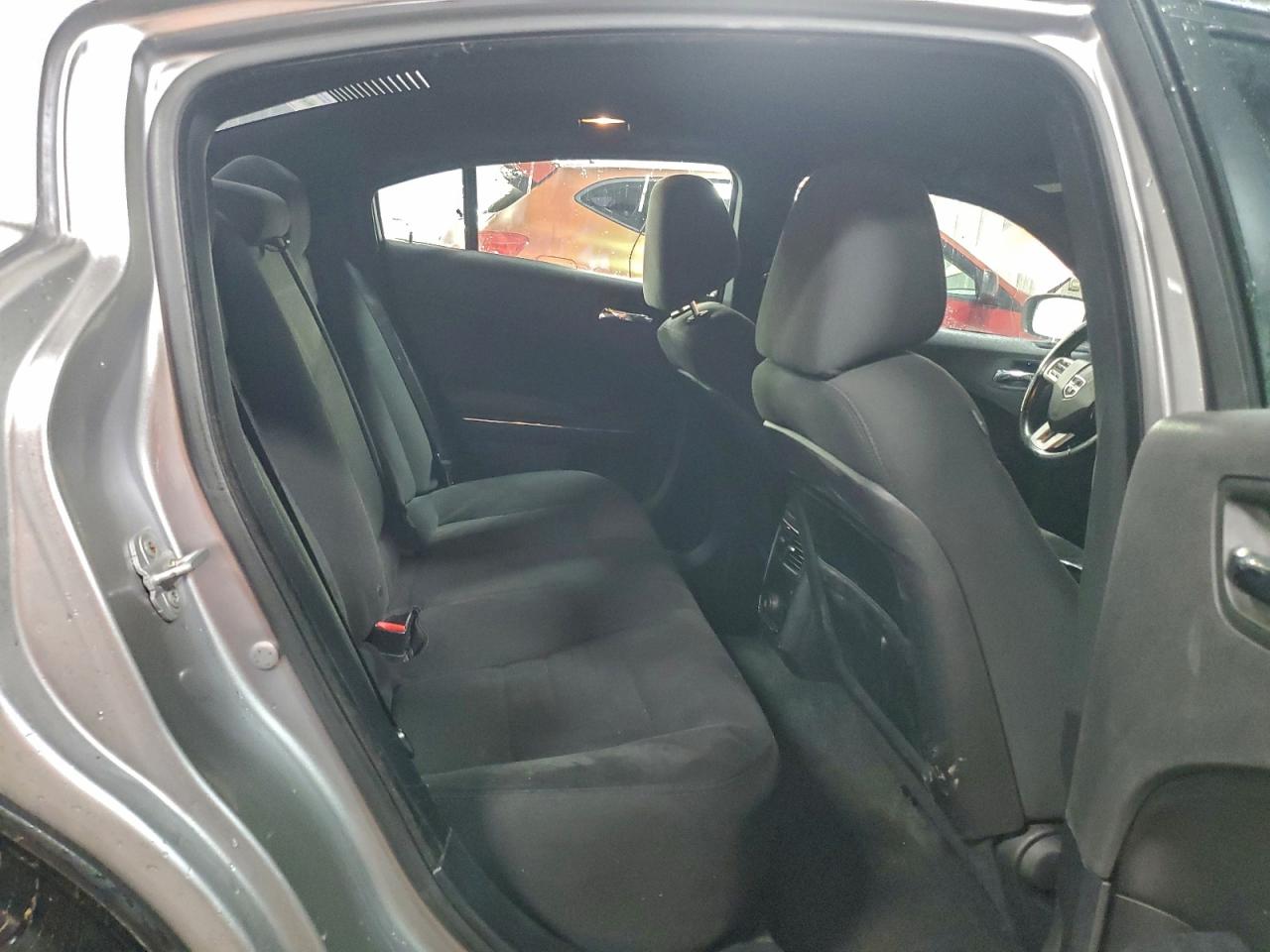 Dodge Charger Se Image 12