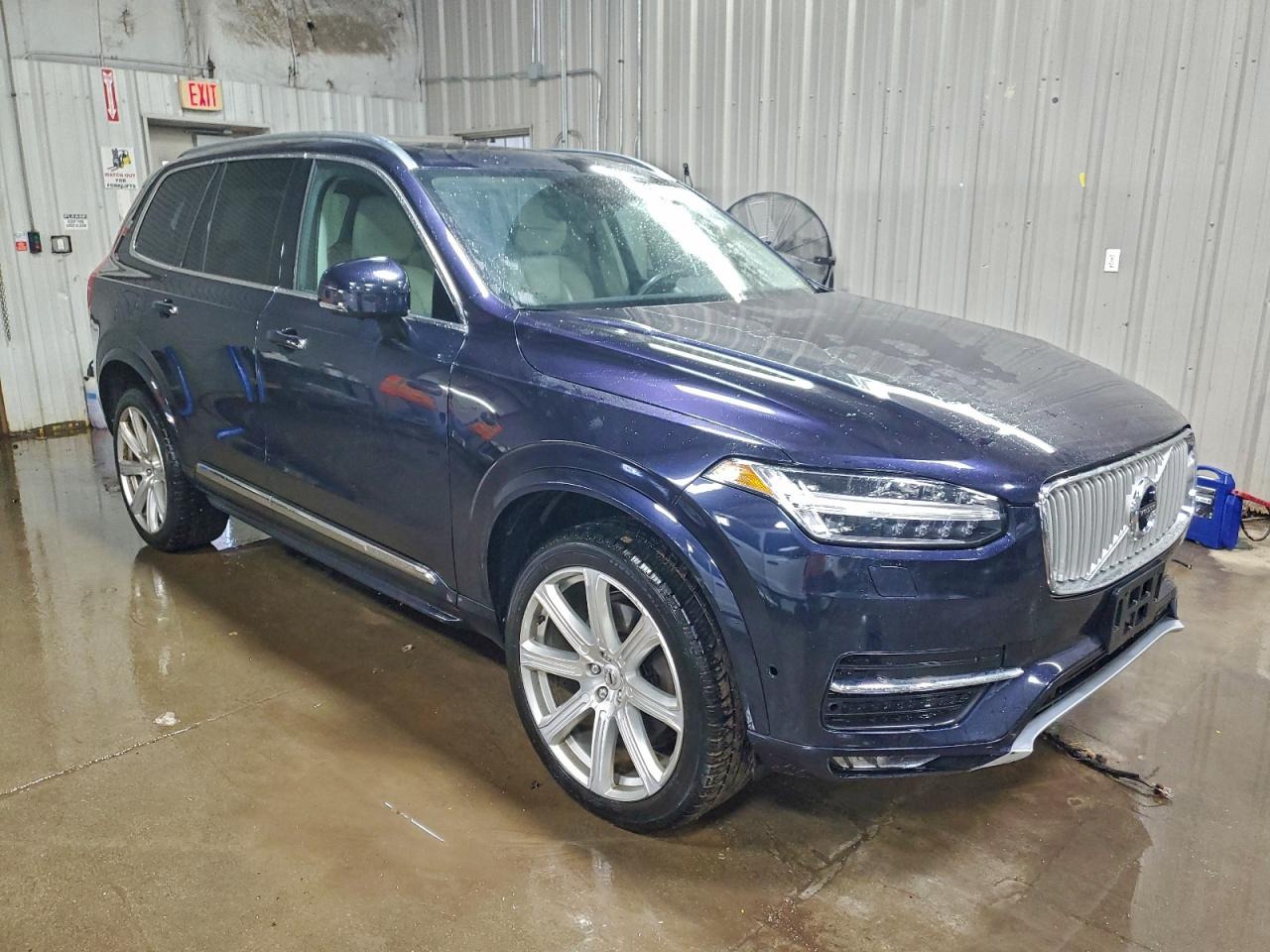 Volvo XC90 T6 Image 2
