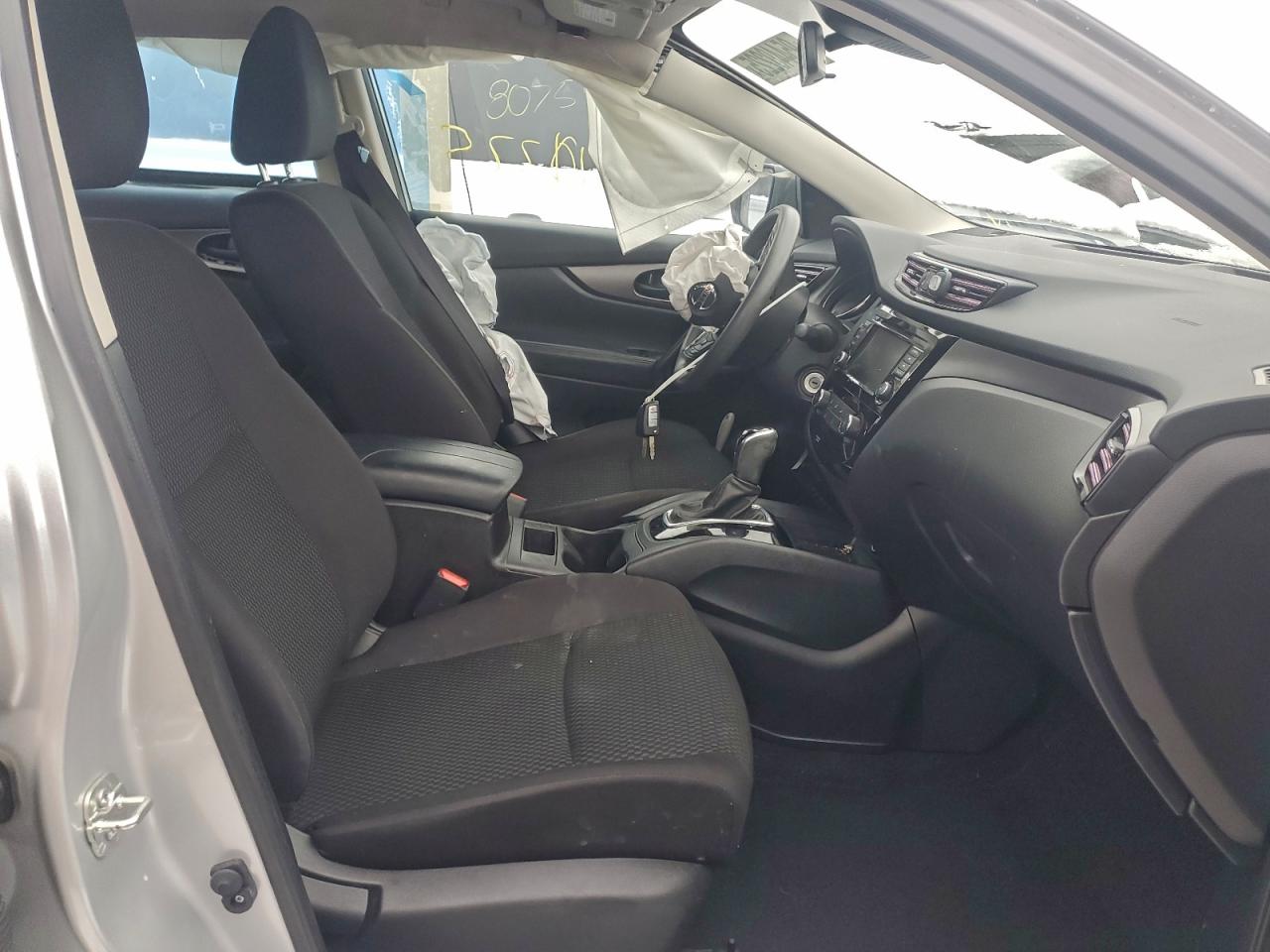 Nissan Rogue S Image 2