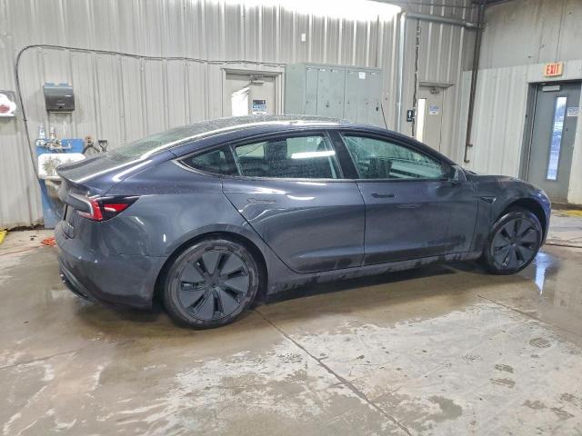 Tesla Model 3 Image 5
