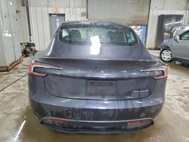 Tesla Model 3 Image 9