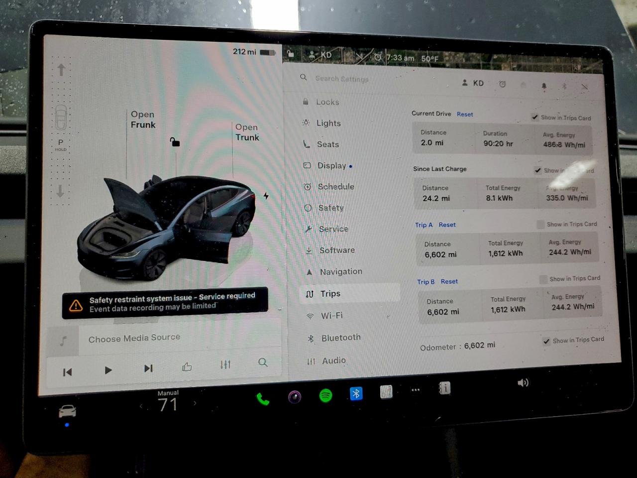 Tesla Model 3 Image 4