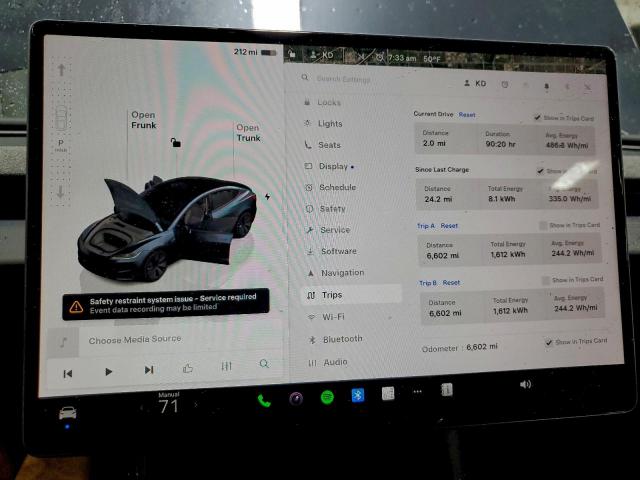 Tesla Model 3 Image 4