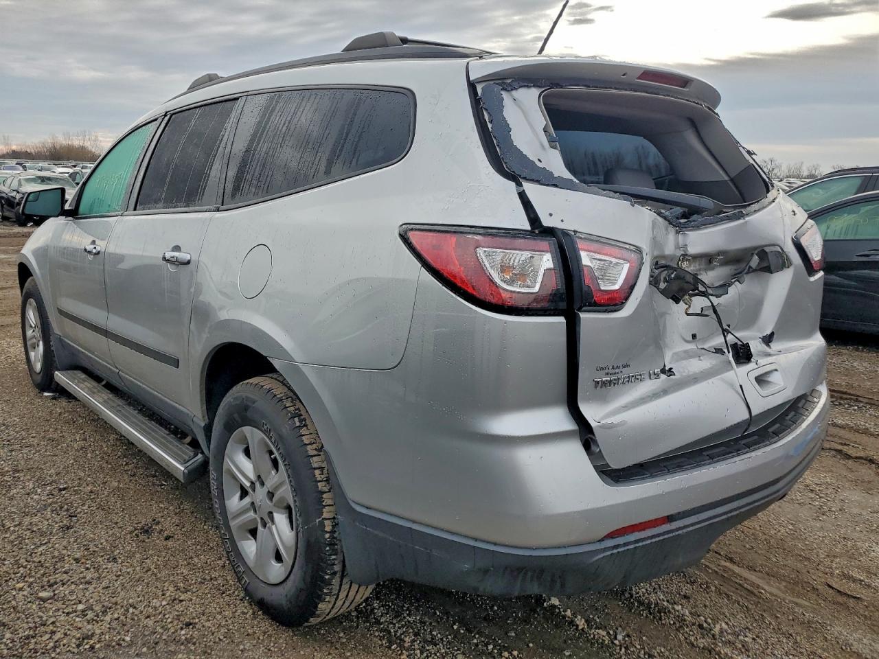 Chevrolet Traverse Ls Image 4