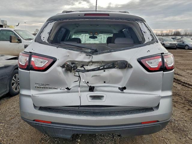 Chevrolet Traverse Ls Image 2