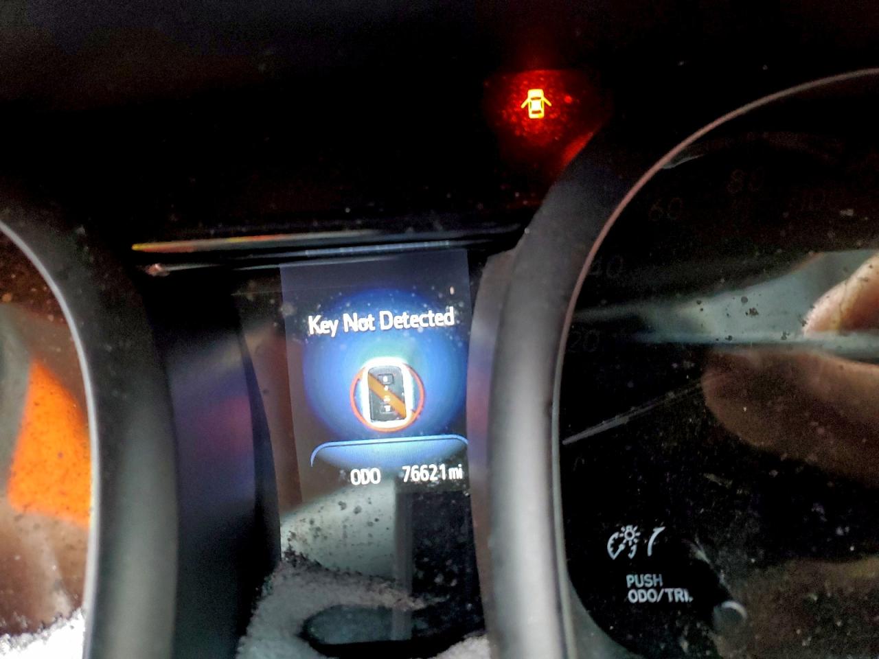 Toyota Avalon Xle Image 3