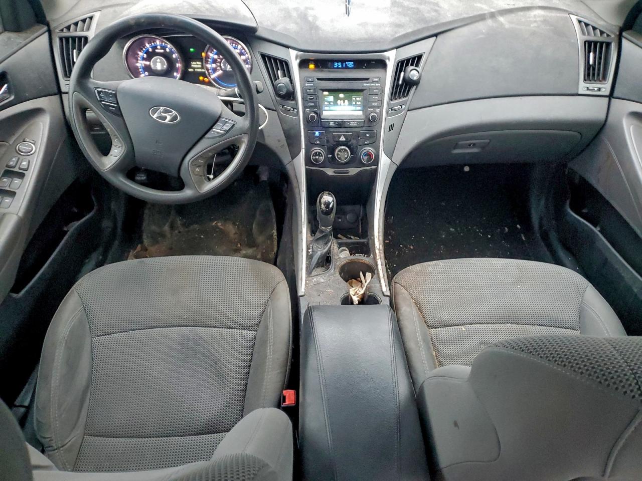 Hyundai SONATA Gls Image 12