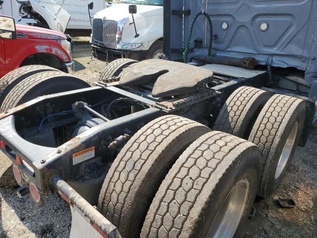 Freightliner Cascadia 1 Image 8