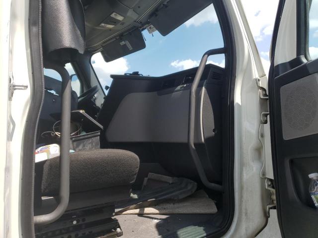 Freightliner Cascadia 1 Image 9