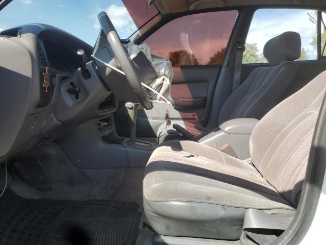 Toyota Camry Dlx Image 7