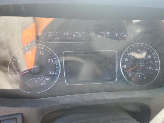 International Lt625 Image 10