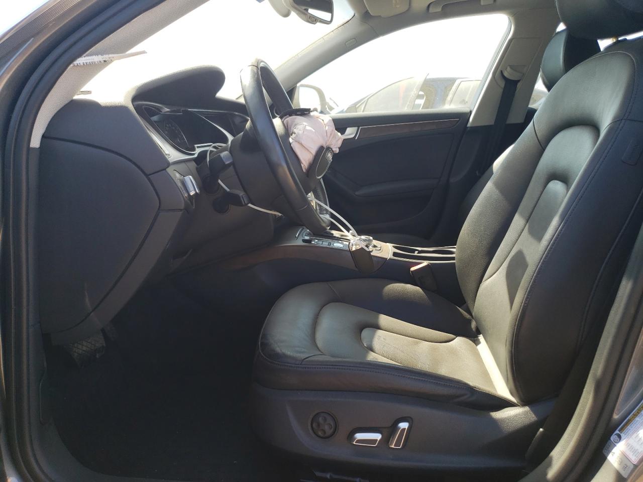 Audi A4 Premium Plus S-line Image 12