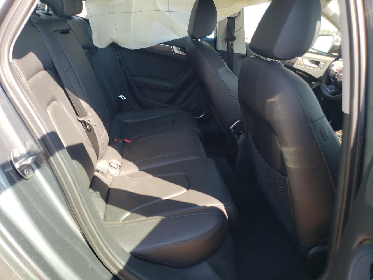 Audi A4 Premium Plus S-line Image 11